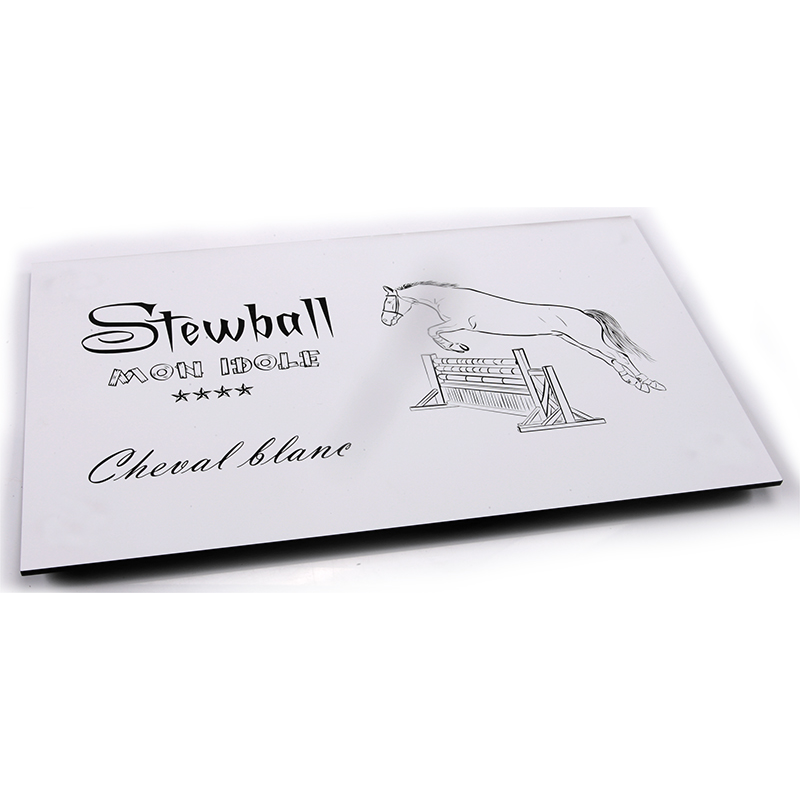 Plaque de box personnalisable - série A