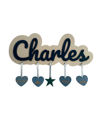Plaque de naissance personnalisée en bois – Support adapté au prénom – Modèle garçon bleu & blanc cassé