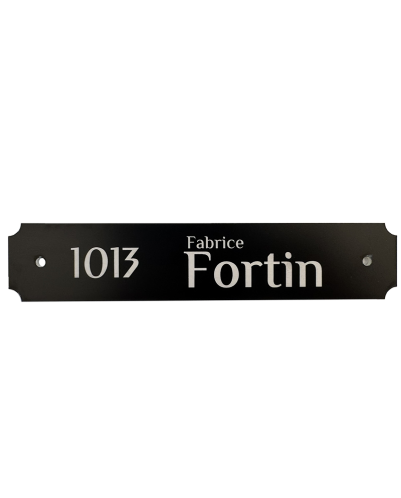 Personalized Black House Sign 186x37 mm | White Engraved | Scalloped Edges